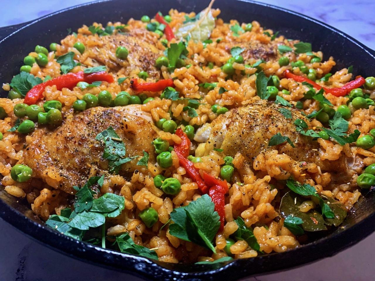 Skillet spanish chicken rice