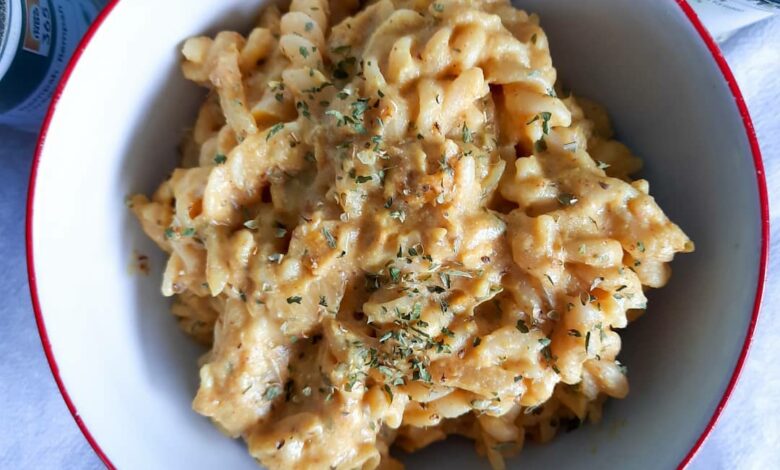 Vegan mac and cheese