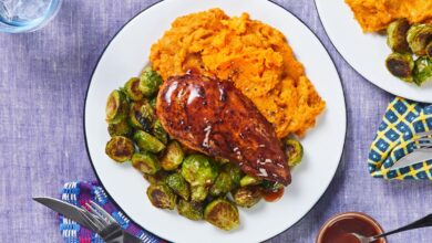 Saucy chicken and mashed sweet potatoes