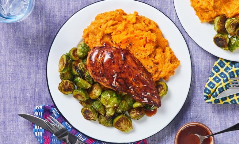 Saucy chicken and mashed sweet potatoes