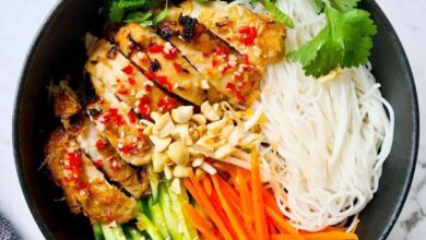 Vietnamese lemongrass chicken salad recipe