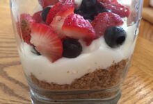 Blueberry almond oatmeal parfait