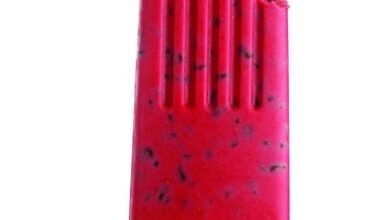 Raspberry frozen yogurt pops