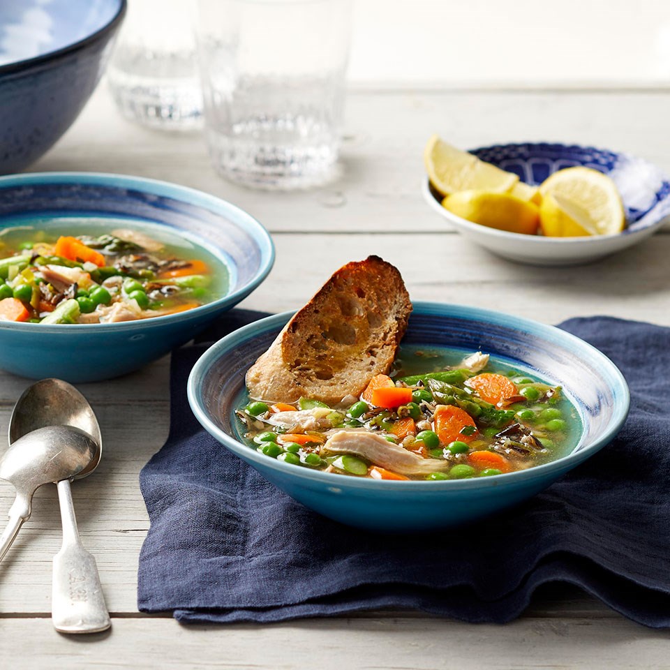 Slow cooker chicken wild rice soup