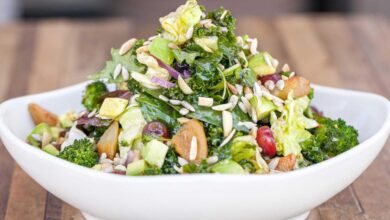 Antioxidant rich salads under 325 calories