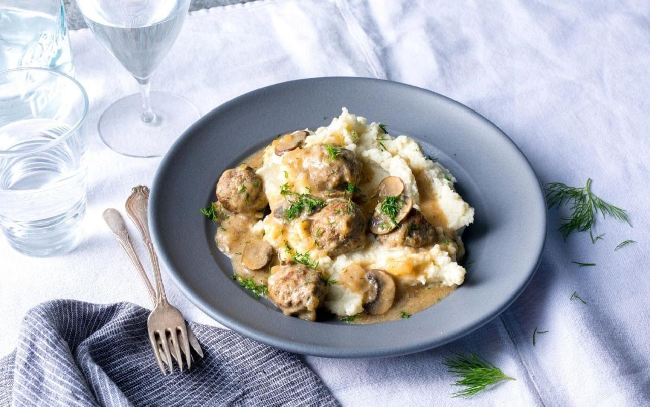 Keto swedish meatballs with cauliflower mash