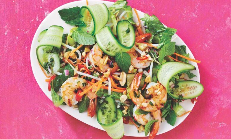 Vietnamese shrimp salad with mint chili dressing recipe