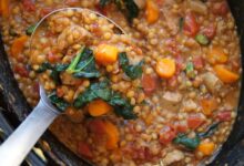 Slow cooker turmeric lentil stew