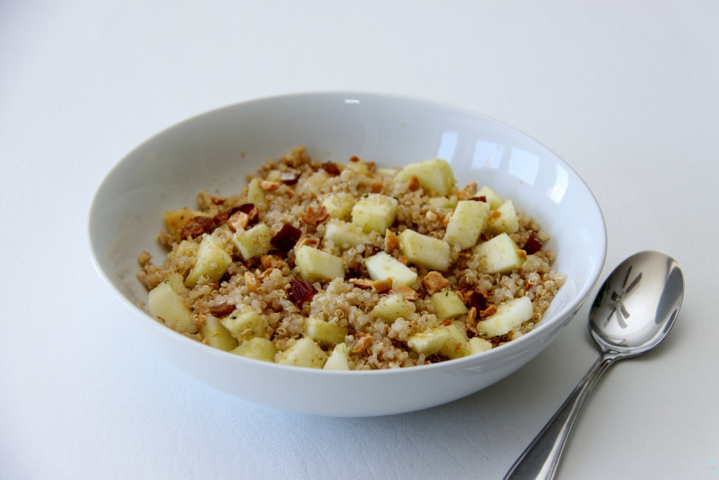 Apple pie breakfast bowl