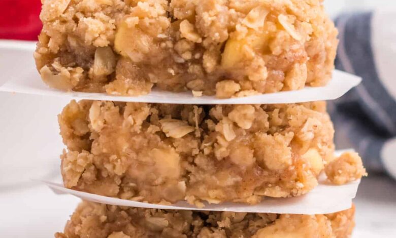 Apple oatmeal bars