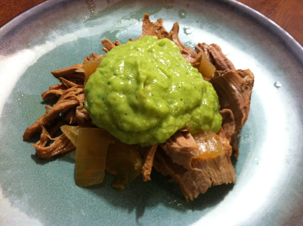 Avocado tomatillo dip spicy