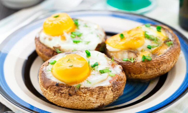 Portobello baked eggs with sun dried tomatoes