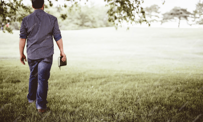 Walking backwards could improve your memory