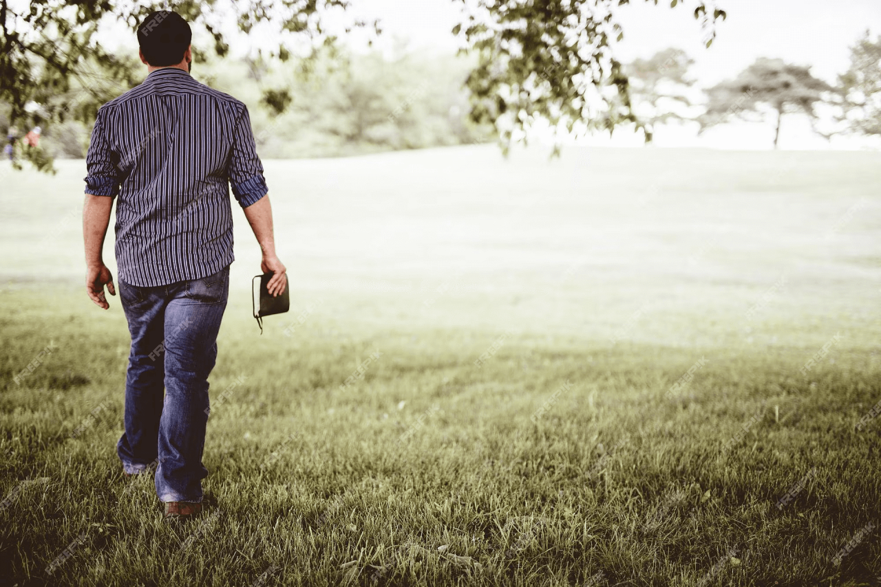 Walking backwards could improve your memory