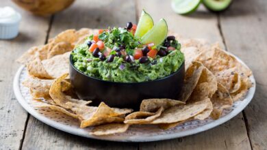 Black bean guacamole