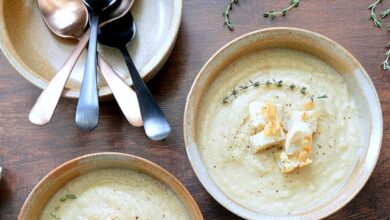 Roasted cauliflower oat soup with turmeric