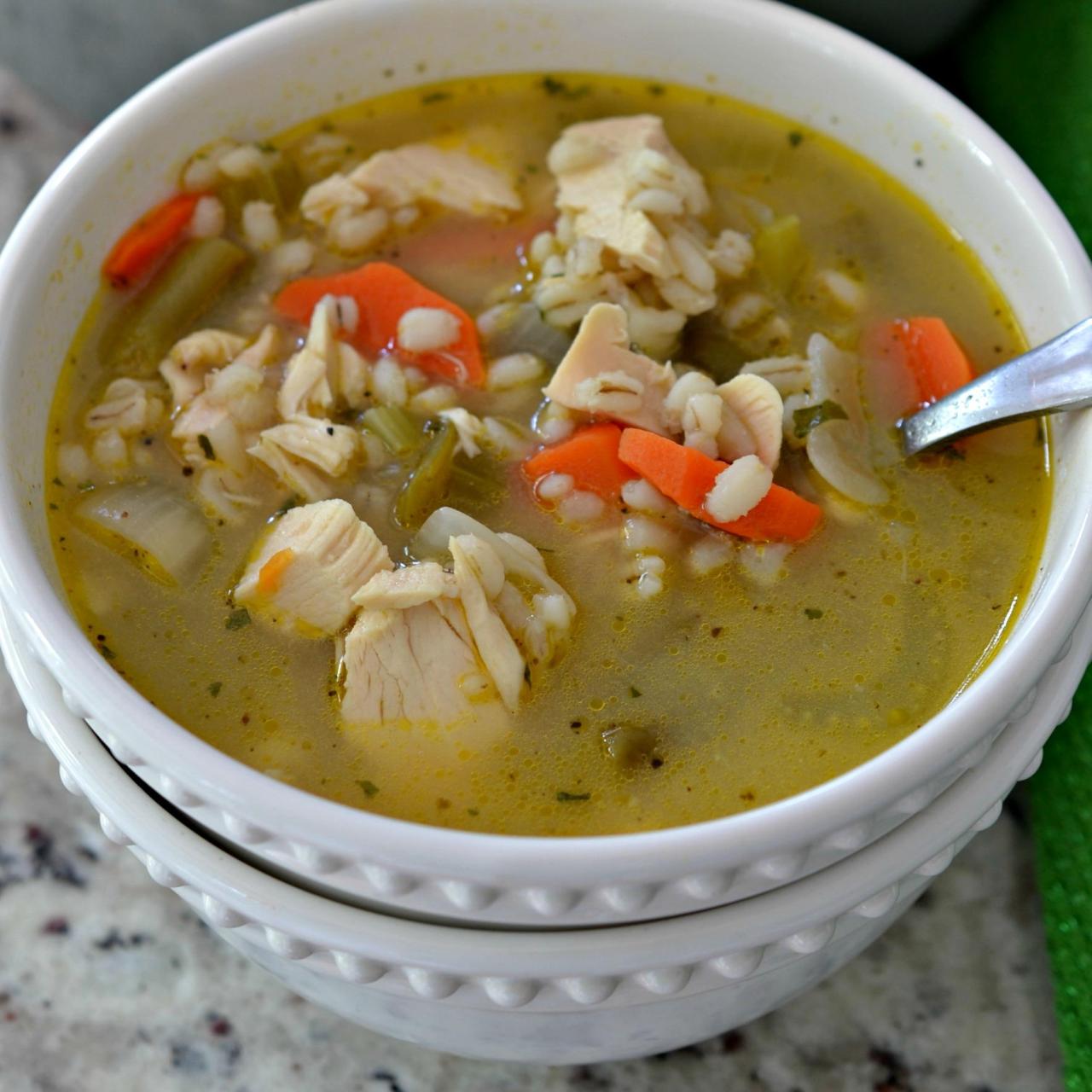 Slow cooker chicken and barley soup