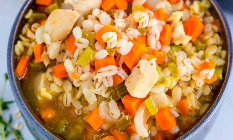 Slow cooker chicken and barley soup