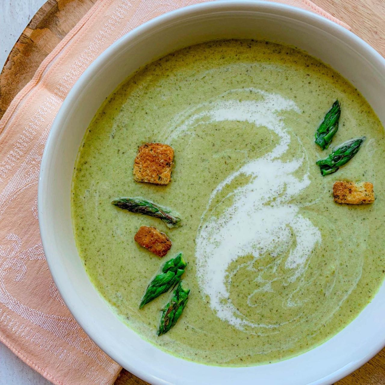 Velvety asparagus soup