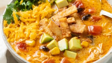 Simple chicken tortilla soup