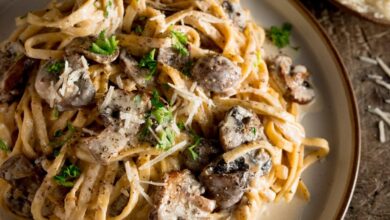 Instant pot creamy mushroom and kale pasta