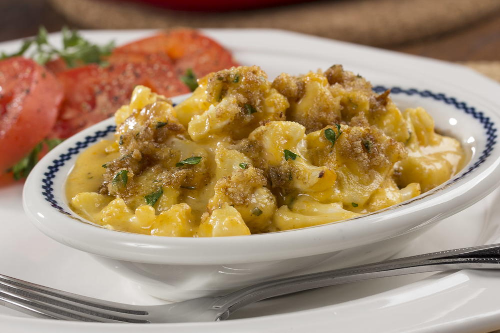 Baked cauliflower mac and cheese