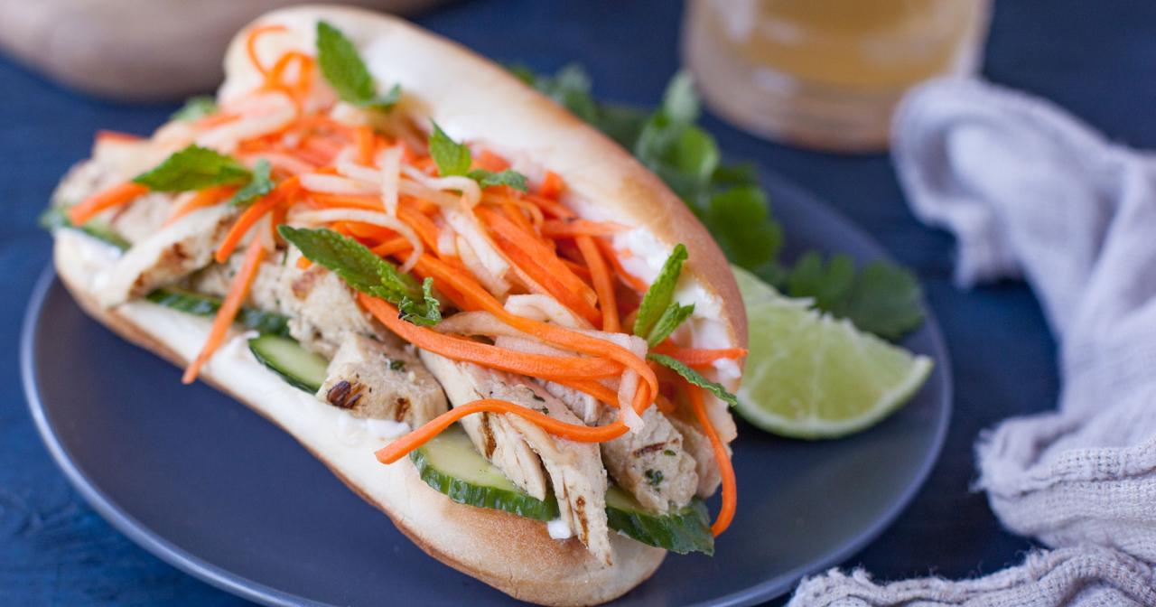 Chicken bahn mi sandwiches