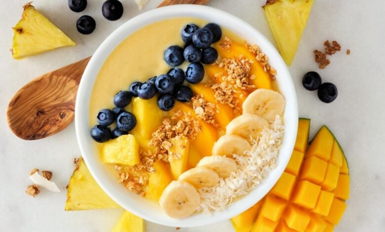 Banana mango oat smoothie