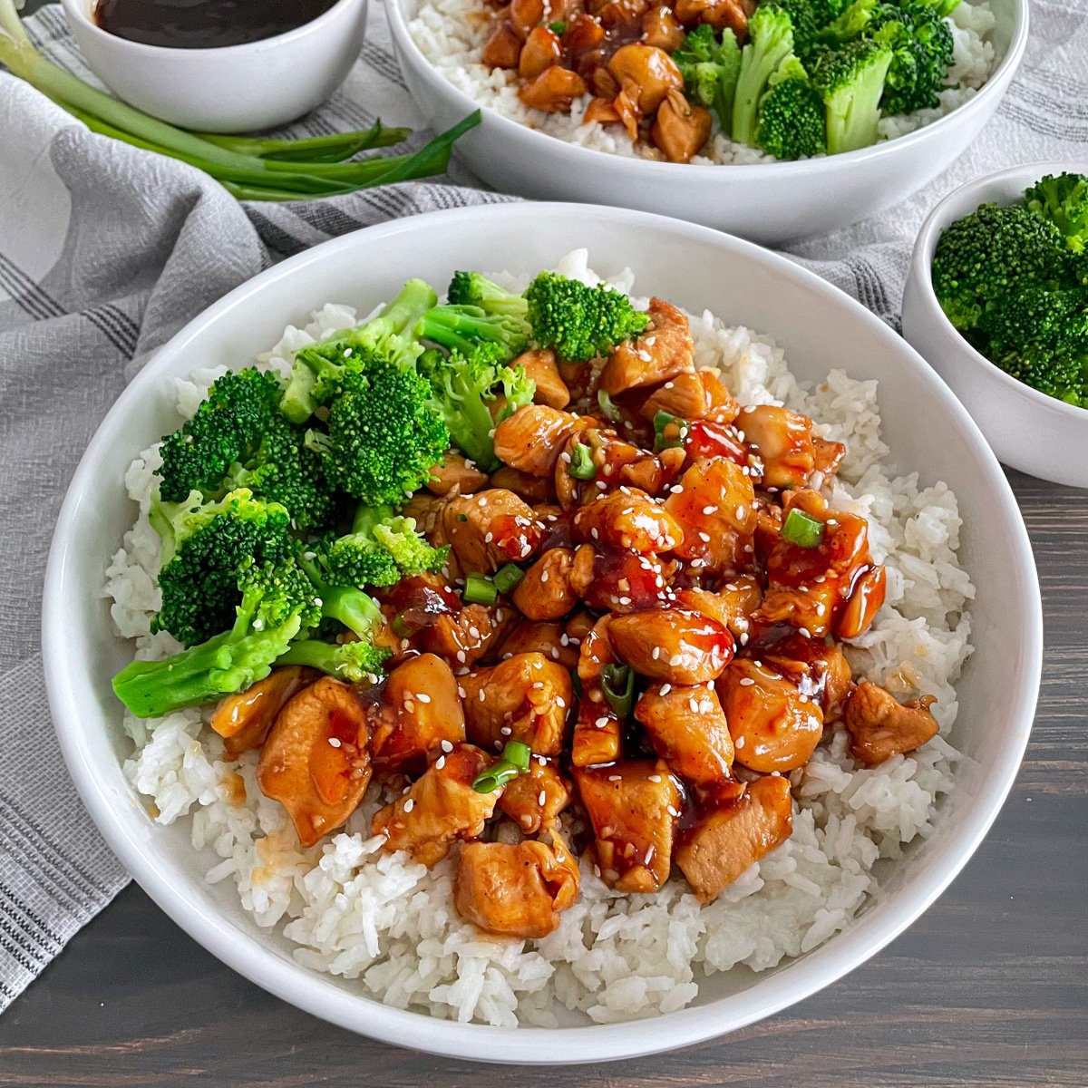 Korean chicken rice bowl recipe