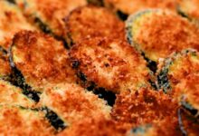 Baked parmesan zucchini chips with black bean salsa