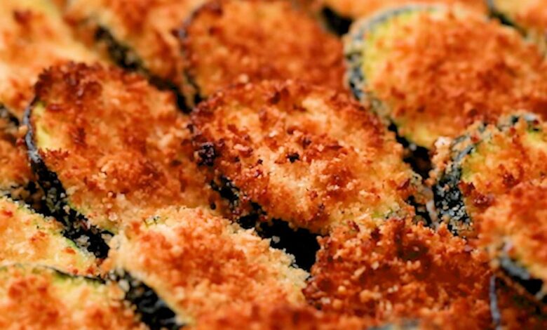 Baked parmesan zucchini chips with black bean salsa