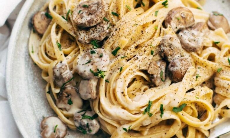 5 hearty mushroom recipes under 400 calories