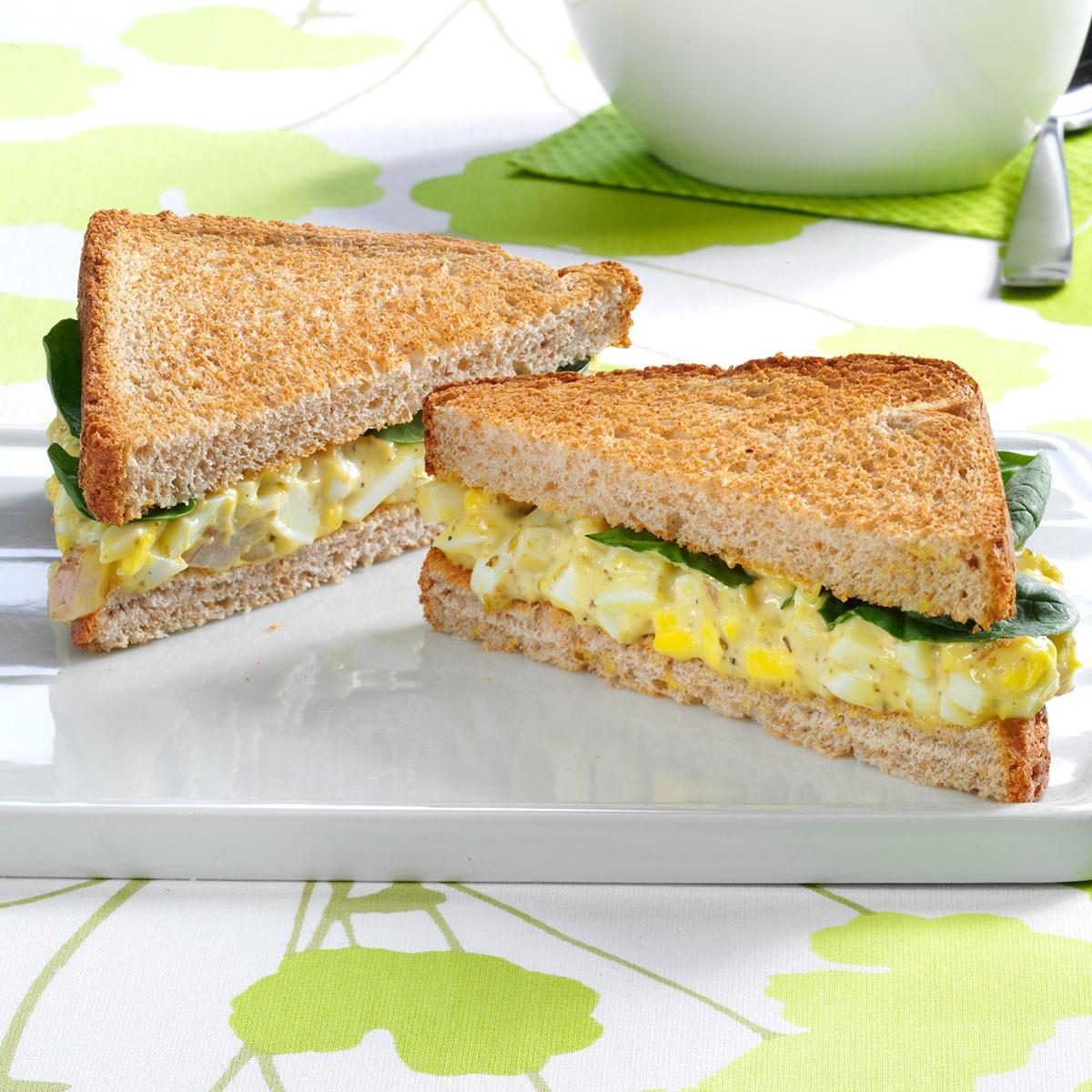 Pesto egg salad