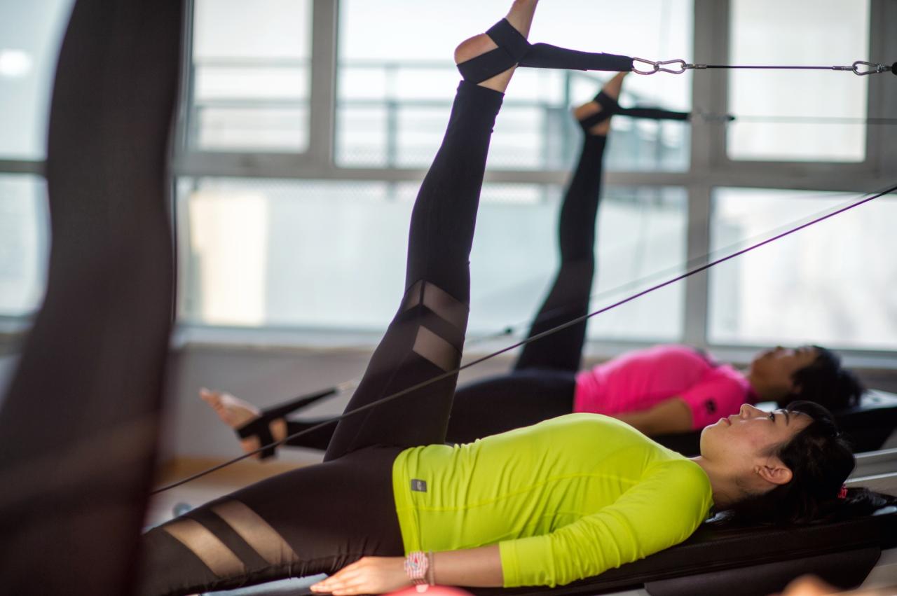 4 pilates moves every runner should try