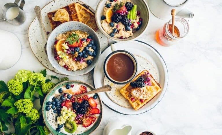 11 plant based breakfasts under 370 calories