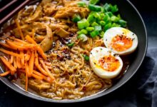 Recipe chicken ramen with quick pickled carrots