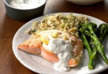 Baked salmon with dill