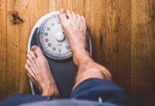 Experts debate should you weigh yourself every day