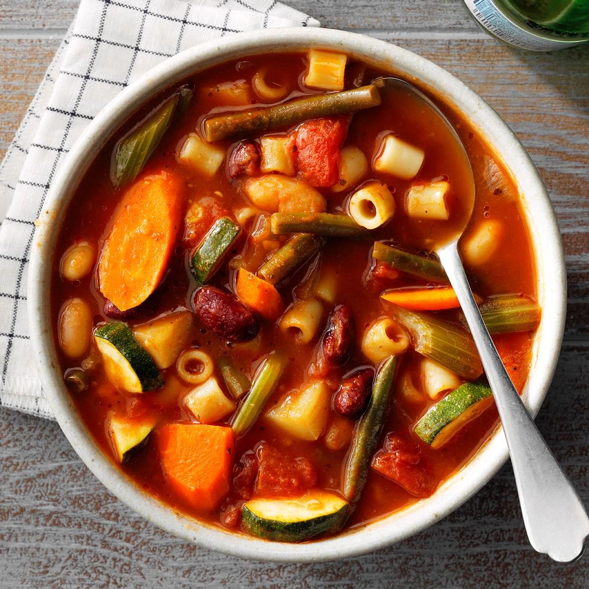 Easy slow cooker minestrone