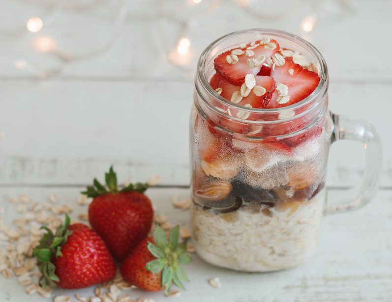 Lemony strawberry oat soak with kiwi mint
