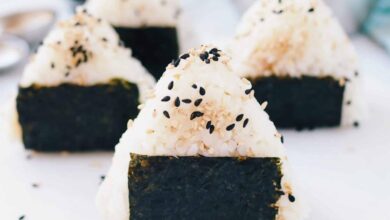 Canned tuna onigiri