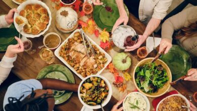 8 ways to avoid overeating on thanksgiving