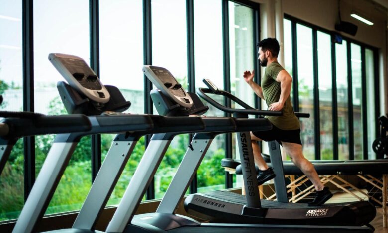 6 treadmill walking mistakes to avoid