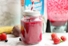 Beet berry smoothie