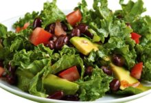 Kale and black bean salad with avocado