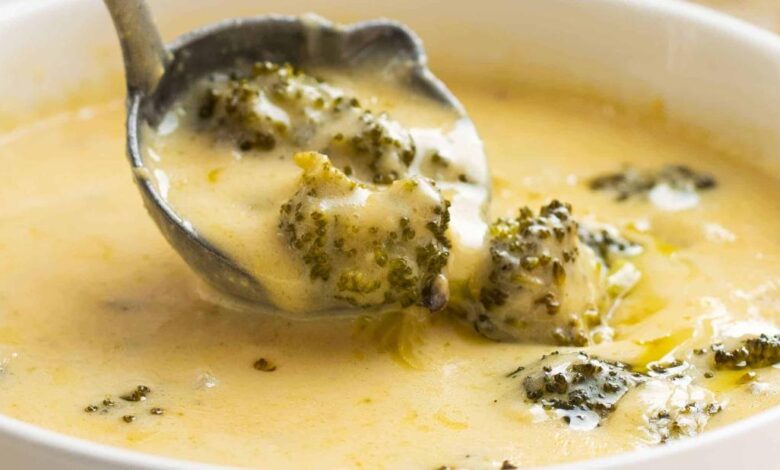 Roasted broccoli cheese soup