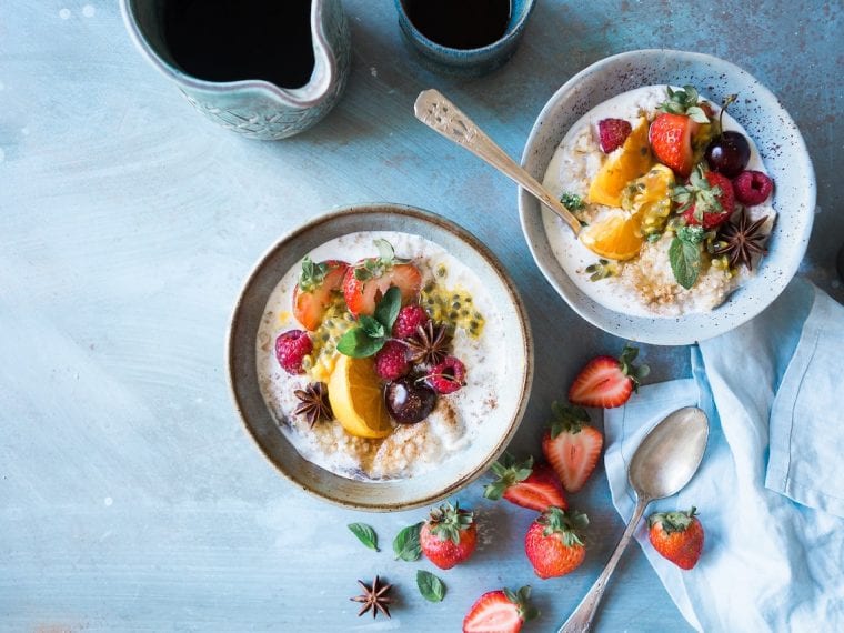 10 nutritious ways to eat oatmeal under 300 calories