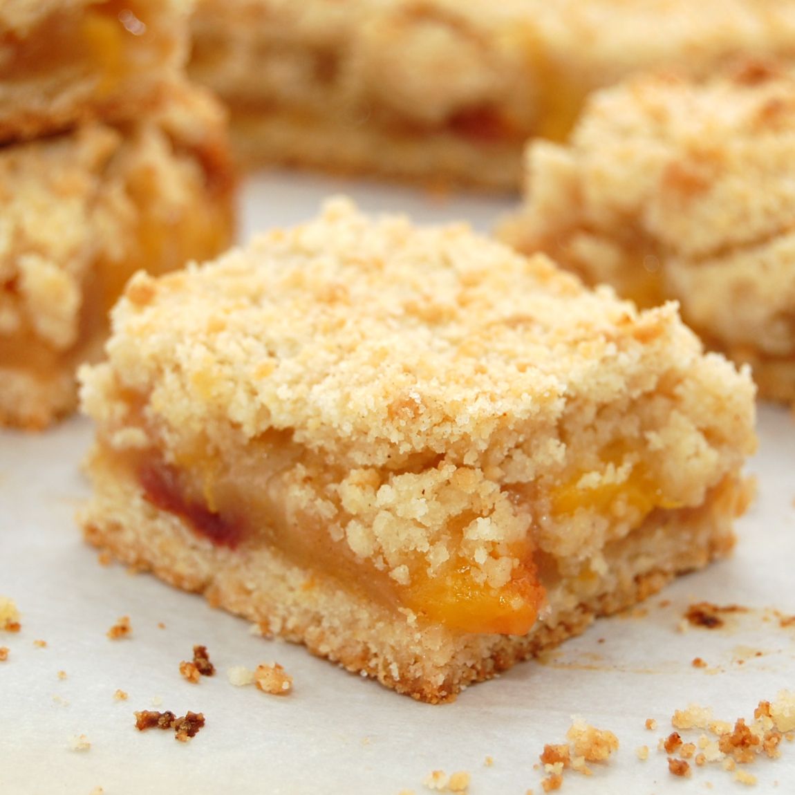 Peach crumble bars