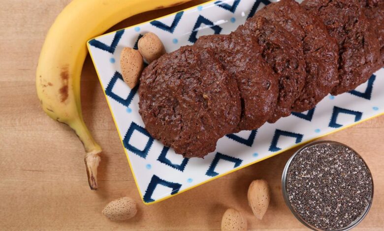 Chia oatmeal breakfast cookies