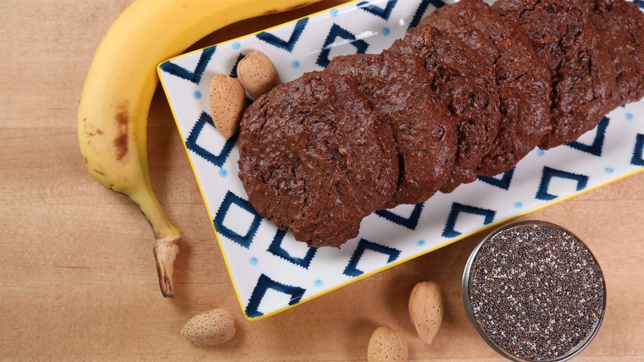 Chia oatmeal breakfast cookies